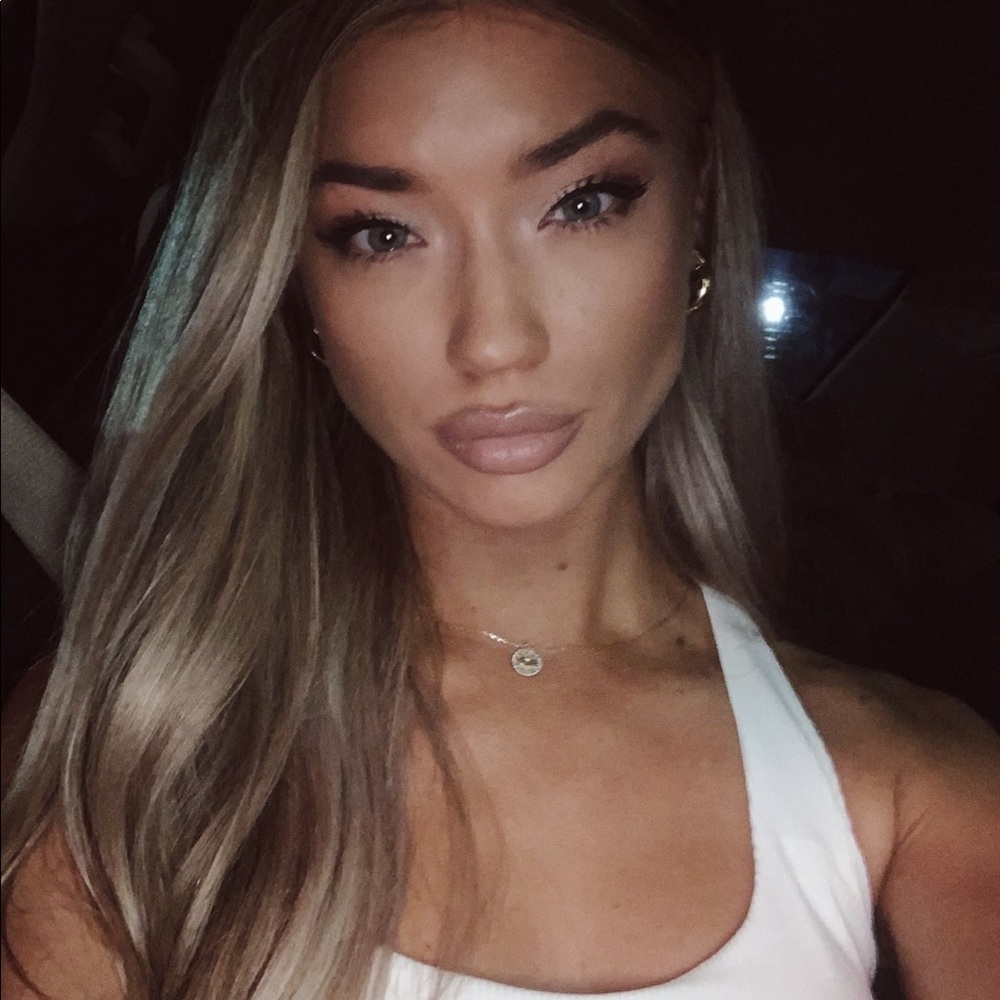 Meet your Posher, Jessica